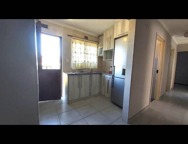 3 BEDROOM HOUSE FOR SALE IN WYEBANK